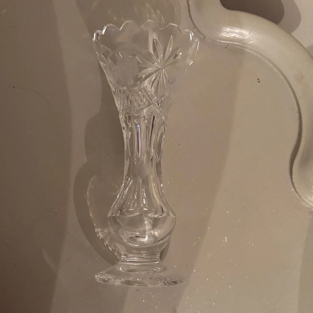 Vintage 24% lead crystal etched hand cut vase sawtooth 9